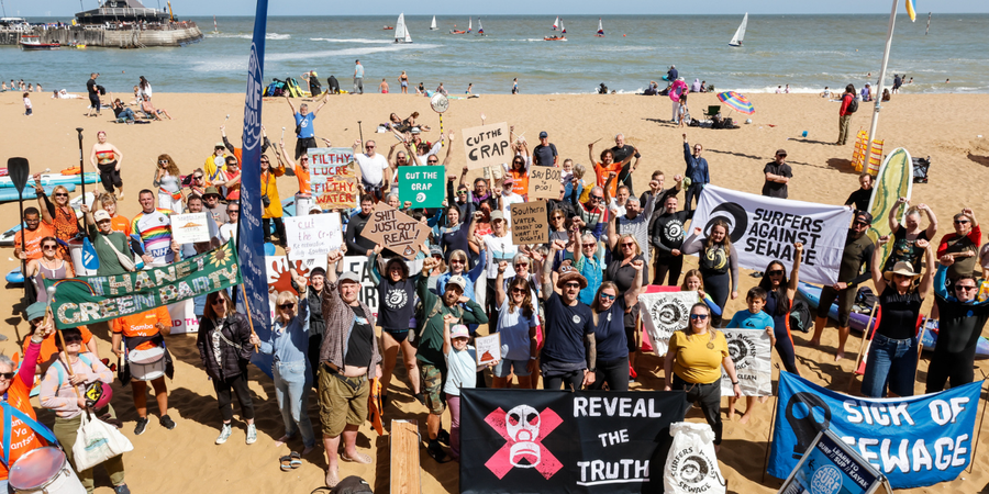 SAS community on the beach
