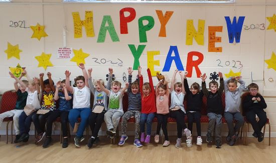 children wishing happy new year